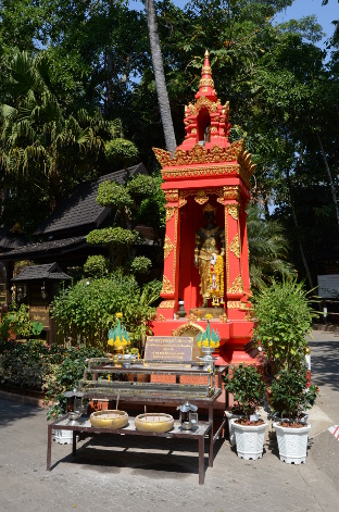 Chiang Rai Temple Wat Phra Kaewciv.jpg